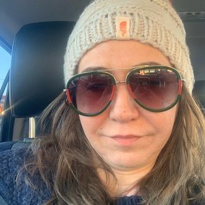 Meet your Posher, Ana